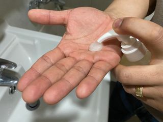 랑벨 내츄럴 딥 포어 클렌저 210ml (저자극 약산성 천연 클렌징 젤) — 5점을 준 리뷰어가 2022년 3월 올린 사용 사진