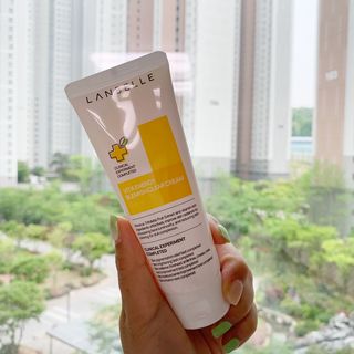 랑벨 비타 에너지 잡티 크림 75ml (피부 속 기미완화크림) — 3점을 준 리뷰어가 2022년 5월 올린 사용 사진