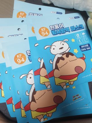 [숨그림] 2D 새부리형, 짱구, 무직타이거, 빨강머리앤 우리아이 그리고 내가 쓰는 믿을수있는 케릭터 마스크 — 5점을 준 리뷰어가 2021년 9월 올린 사용 사진