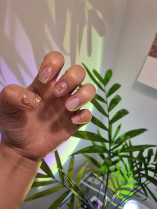 뷰젤 매직케어 네일솔루션 손발톱 보습 영양제 펜슬타입 5ml — 5점을 준 리뷰어가 2022년 3월 올린 사용 사진