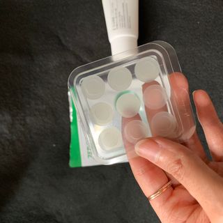 닥터플리너스 제트 큐어 크림 30ml + 제로 트러블 패치 9EA — 5점을 준 리뷰어가 2022년 4월 올린 사용 사진