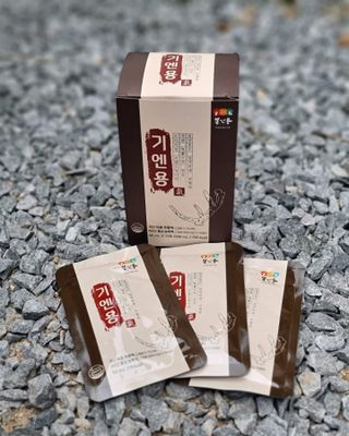 [몸엔용] 무더운 날씨에 국산녹용 기엔용으로 몸보신 50ml x 30포 — 5점을 준 리뷰어가 2021년 6월 올린 사용 사진