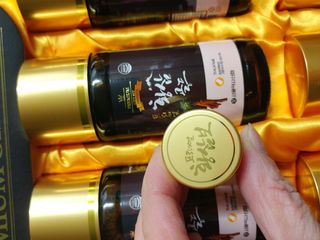 서울약사신협_프리미엄황삼골드_3.75g x 12환+75mgx12병 — 5점을 준 리뷰어가 2021년 2월 올린 사용 사진