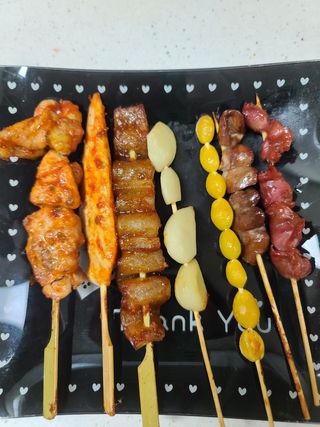 [다물꼬치] 모듬꼬치 10개 +데리야끼소스120g+매운고추소스120g — 5점을 준 리뷰어가 2021년 10월 올린 사용 사진