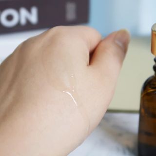 스킨큐어 산다화 비타민c 화이트닝 에센스 30ml — 5점을 준 리뷰어가 2023년 10월 올린 사용 사진