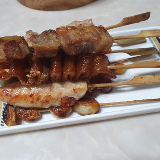[다물꼬치] 모듬꼬치 10개 +데리야끼소스120g+매운고추소스120g — 5점을 준 리뷰어가 2021년 10월 올린 사용 사진