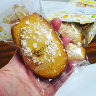 [메종콜리브리] 프랑스 마들렌 메종콜리브리 레몬 마들렌 2팩 — 5점을 준 리뷰어가 2022년 3월 올린 사용 사진