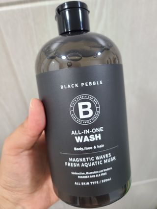블랙페블 올인원 워시 마그네틱 웨이브 500ml — 4점을 준 리뷰어가 2021년 5월 올린 사용 사진