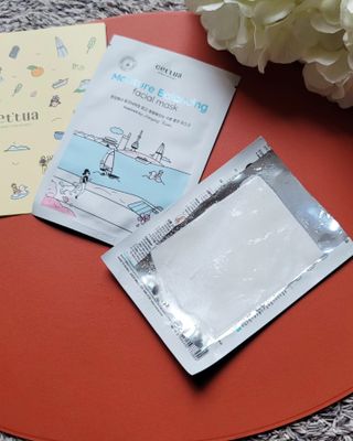 세뚜아(Cettua) [세뚜아] 모이스처 밸런싱 페이셜 마스크 Cettua Moisture Balancing Facial Mask 5매 — 5점을 준 리뷰어가 2024년 4월 올린 사용 사진