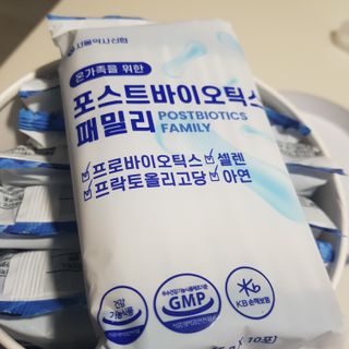 서울약사신협_포스트바이오틱스패밀리_5g x 100포 — 5점을 준 리뷰어가 2021년 3월 올린 사용 사진