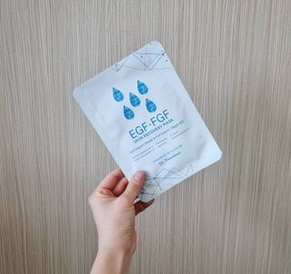 Dr.느루벗 느루벗 EGF FGF 스킨 리커버리 마스크 10장 — 3점을 준 리뷰어가 2021년 4월 올린 사용 사진
