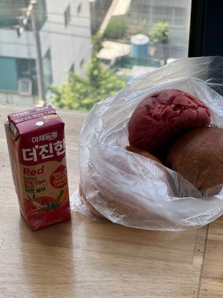 [롯데칠성] 야채듬뿍 더'진한 [롯데칠성] 야채는 이제 COLORFULL! 야채듬뿍  더 진한 레드 4개 +퍼플 4개 (총 8개) — 5점을 준 리뷰어가 2023년 6월 올린 사용 사진