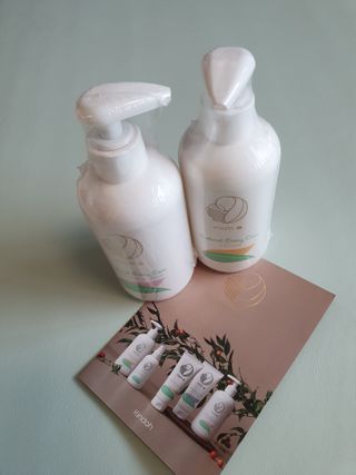 mom e 맘이 내추럴 베이비 케어 샴푸앤바스+로션 — 4점을 준 리뷰어가 2021년 1월 올린 사용 사진