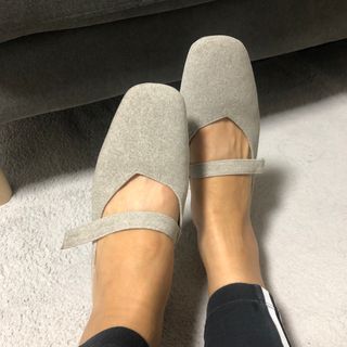 로서울 Rowie mary jane shoes Velvet, Ecoclean — 4.5점을 준 리뷰어가 2021년 9월 올린 사용 사진