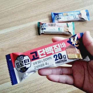 이지프로틴바 3종x각 2ea (고단백질바, 멀티단백질바, 식물성단백질바) — 5점을 준 리뷰어가 2024년 3월 올린 사용 사진