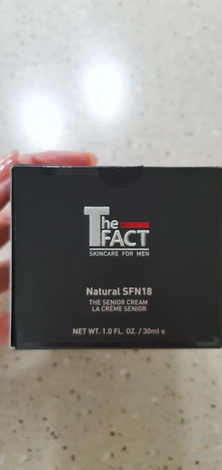 The Fact 더 팩트 내추럴 에스에프엔 에이틴 시니어 크림 — 4점을 준 리뷰어가 2021년 2월 올린 사용 사진