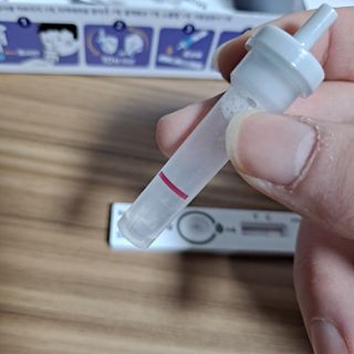 케이퓨리 아나파코 코로나 타액 자가 진단키트 1회분 3개 — 3점을 준 리뷰어가 2023년 4월 올린 사용 사진