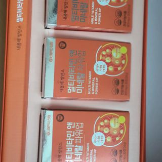 서울약사신협_내몸애발란스멀티비타민앤미네랄파워업_800mg x 90정 — 5점을 준 리뷰어가 2021년 8월 올린 사용 사진