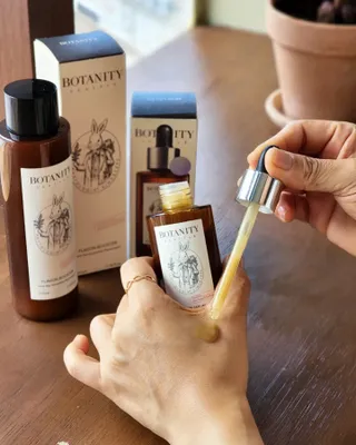 보타니티 [홍]조[진]정[결]케어 플라본 부스터 210ml / 플라본 세럼 50ml — 5점을 준 리뷰어가 2022년 7월 올린 사용 사진
