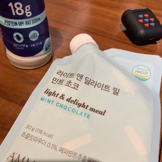 아므_이너뷰티 라이트 앤 딜라이트 밀 민트 초코 — 5점을 준 리뷰어가 2021년 7월 올린 사용 사진