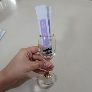 프롬노시베_이너뷰티 올데이 리지 스틱 — 5점을 준 리뷰어가 2021년 4월 올린 사용 사진