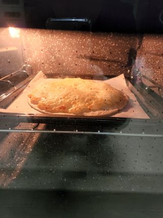 [푸딩팩토리] 10인치 씬피자 3종 택2_베샤멜 고르곤졸라/불고기/고르곤졸라 — 5점을 준 리뷰어가 2022년 5월 올린 사용 사진