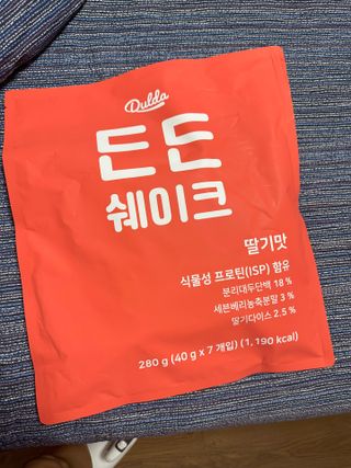 [덜다] 든든 식물성 단백질 쉐이크 40g X 7입 (곡물/딸기) — 5점을 준 리뷰어가 2023년 8월 올린 사용 사진
