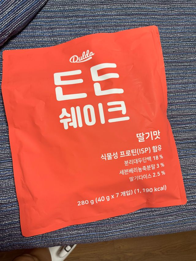 [덜다] 든든 식물성 단백질 쉐이크 40g X 7입 (곡물/딸기) 리뷰 사진