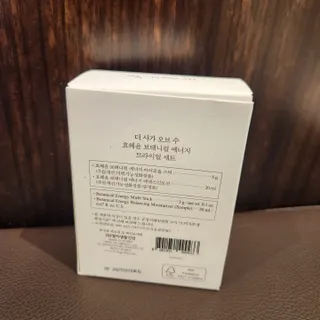 더사가오브수 [사가수] 효혜윤 보태니컬 에너지 에센스인로션 20ml /아이포올 스틱 3g — 5점을 준 리뷰어가 2023년 2월 올린 사용 사진