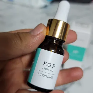 랑팡 EGF+FGF 10ppm 리포좀 앰플 원액 10ml — 5점을 준 리뷰어가 2021년 11월 올린 사용 사진