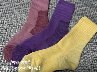 [사이즈가 있는 양말 필로이] 여자 트레킹 양말 3족 세트【 S, M, L 】3가지 사이즈_컬러 별로 1족씩 — 5점을 준 리뷰어가 2022년 9월 올린 사용 사진