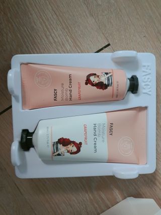 파시 FASCY 高保湿ハンドクリーム40ml+80ml セット — 5점을 준 리뷰어가 2021년 6월 올린 사용 사진