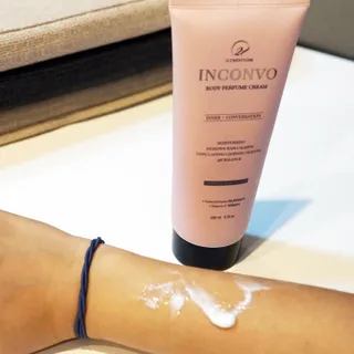 오투에니원 인컨보 바디 퍼퓸 크림 200ml — 5점을 준 리뷰어가 2023년 1월 올린 사용 사진