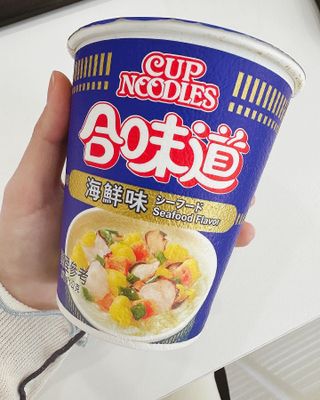 NISSIN 닛신 컵누들  4종 - 씨푸드오리지날, 씨푸드 스파이시, 씨푸드 커리, 씨푸드 XO소스 — 5점을 준 리뷰어가 2022년 12월 올린 사용 사진