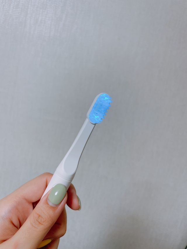 트로마츠 심플 미세전류 칫솔 리뷰 사진