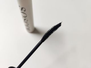 더소설 소설 블랙아이래쉬 세럼 10g(SOSEOL BLACK EYELASH SERUM 10g) — 5점을 준 리뷰어가 2024년 3월 올린 사용 사진