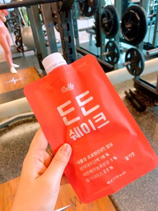 [덜다] 든든 식물성 단백질 쉐이크 40g X 7입 (곡물/딸기) — 2점을 준 리뷰어가 2023년 7월 올린 사용 사진