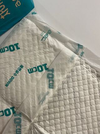 아베크 펫 와이드 프리미엄 중형 애견 강아지 배변 패드 54매 1팩 45g — 5점을 준 리뷰어가 2021년 7월 올린 사용 사진