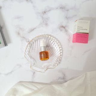 유니베르소 로즈힙 오일 15ml — 4점을 준 리뷰어가 2021년 5월 올린 사용 사진
