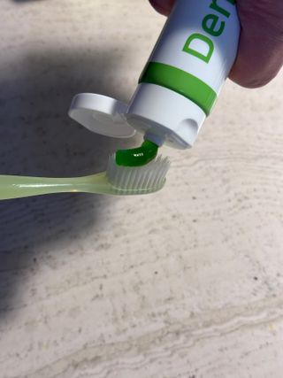 프리마인 유해균 뿐만 아니라 유익균까지 씻어내는 치약은 그만, 건강한 구강환경을 만드는 덴탈엔오 — 5점을 준 리뷰어가 2023년 3월 올린 사용 사진