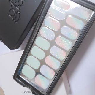 데싱디바 글레이즈 젤네일 포일 이펙트 네일_4종 중 택 1 — 5점을 준 리뷰어가 2021년 9월 올린 사용 사진