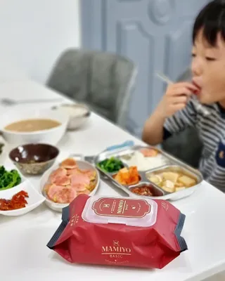 마미요 대용량 플레인 아기물티슈 베이직 캡형 100매 * 10개 — 5점을 준 리뷰어가 2022년 12월 올린 사용 사진