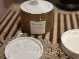 스킨1004 [SKIN1004] 마다가스카르 센텔라 퀵 카밍 패드 70매 130ml — 4.5점을 준 리뷰어가 2024년 9월 올린 사용 사진