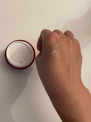 레드투래드 센서티브 슈퍼 크림 50ml — 5점을 준 리뷰어가 2021년 8월 올린 사용 사진