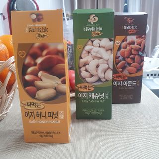 짜먹는 이지견과 짜먹는 이지아몬드, 짜먹는 이지허니피넛, 짜먹는 이지캐슈넛 각 10g X  10포 — 3점을 준 리뷰어가 2021년 2월 올린 사용 사진