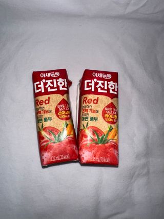 [롯데칠성] 야채듬뿍 더'진한 [롯데칠성] 야채는 이제 COLORFULL! 야채듬뿍  더 진한 레드 4개 +퍼플 4개 (총 8개) — 5점을 준 리뷰어가 2023년 6월 올린 사용 사진