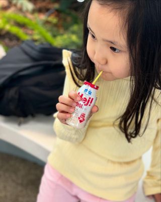 [구매평]▪︎ 덴마크 하이(Hej!) 브랜드 패키지(요구르트, 그릭요거트)only 로켓프레쉬 — 5점을 준 리뷰어가 2025년 5월 올린 사용 사진