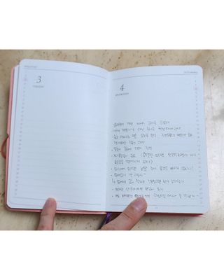 리훈 2023년 이야기다이어리 숏 날짜형 — 5점을 준 리뷰어가 2023년 1월 올린 사용 사진