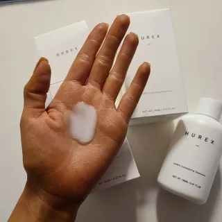 [HUREX] 휴렉스 볼류마이징 탈모완화 기능성 샴푸 150ml x 2개 — 5점을 준 리뷰어가 2021년 9월 올린 사용 사진