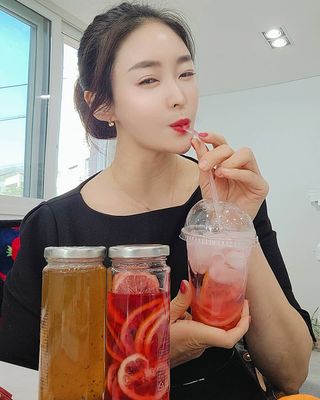 공간알파 시그니처 엘더플라워코디얼 + 핑크레몬청 2종 세트 — 5점을 준 리뷰어가 2021년 12월 올린 사용 사진